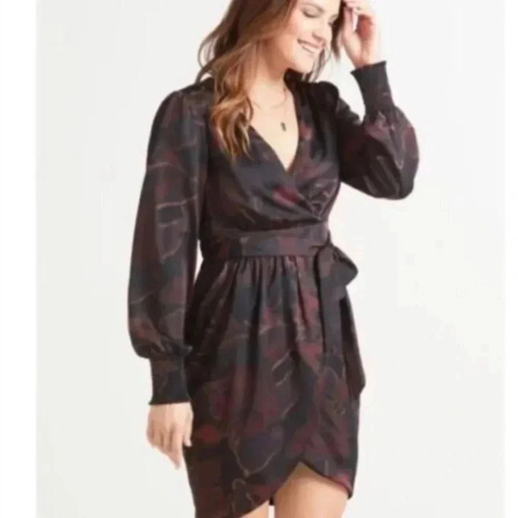 Evereve Allison Joy Sascha Surplice Faux Wrap Long Sleeve Dress Size Small - Picture 2 of 9